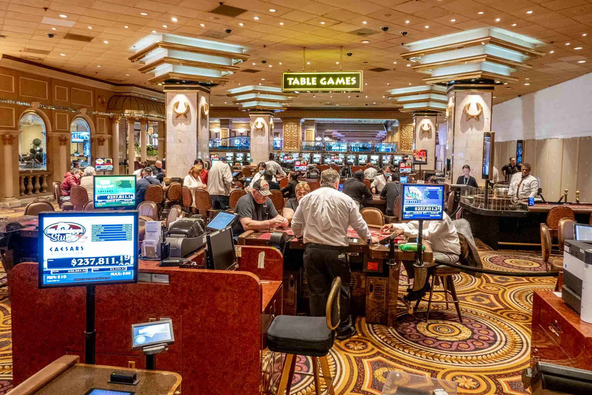 Denizlerin Gizemleri: Mobil Casino Oyunları Rehberi