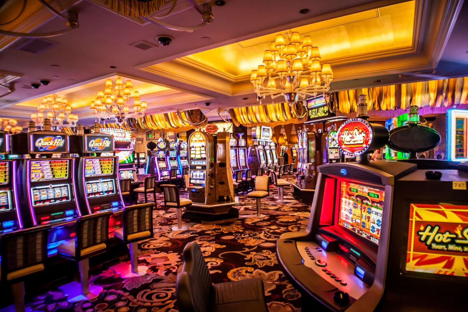 Spinler Arasında Destin Yazmak: Casino Oyunlarının Psikolojisi